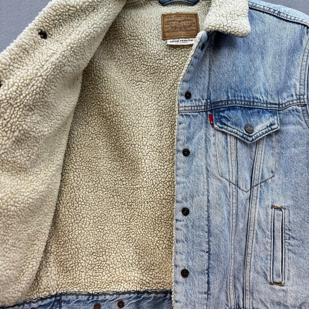 Levi's Denim Jacket Women's XS Light Blue Sherpa Lined Vintage Classic 80s Style - Picture 5 of 12